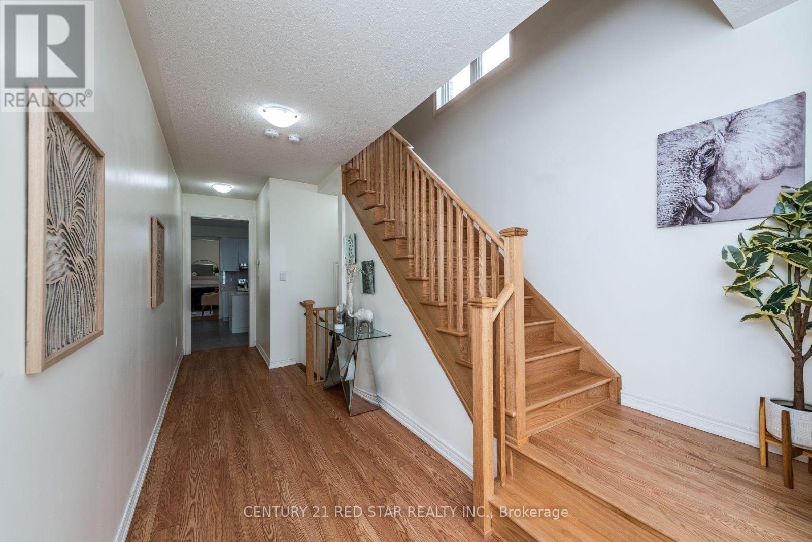 9 Sail Road, Brampton, Ontario  L7A 4W6 - Photo 8 - W12130006