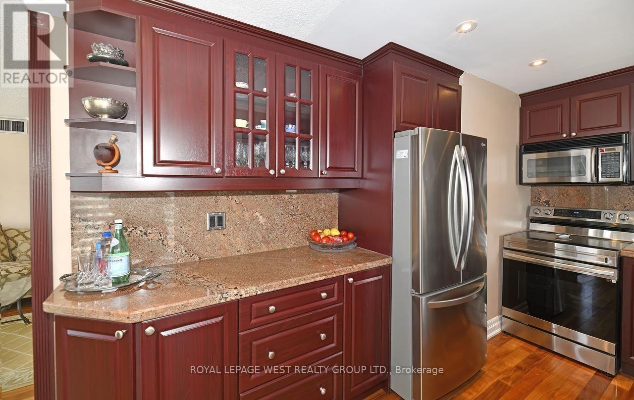 Ph04 - 1360 Rathburn Road E, Mississauga, Ontario  L4W 4H4 - Photo 14 - W12130016