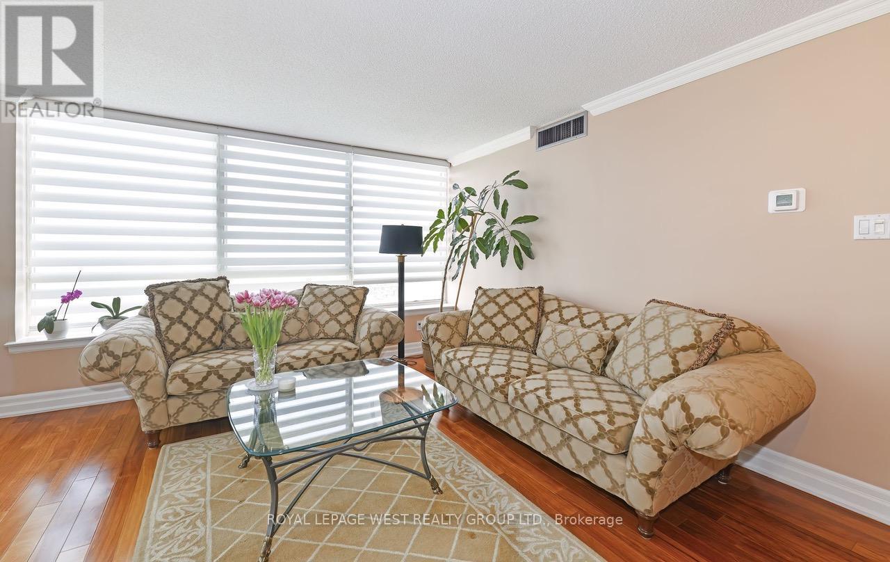 Ph04 - 1360 Rathburn Road E, Mississauga, Ontario  L4W 4H4 - Photo 7 - W12130016