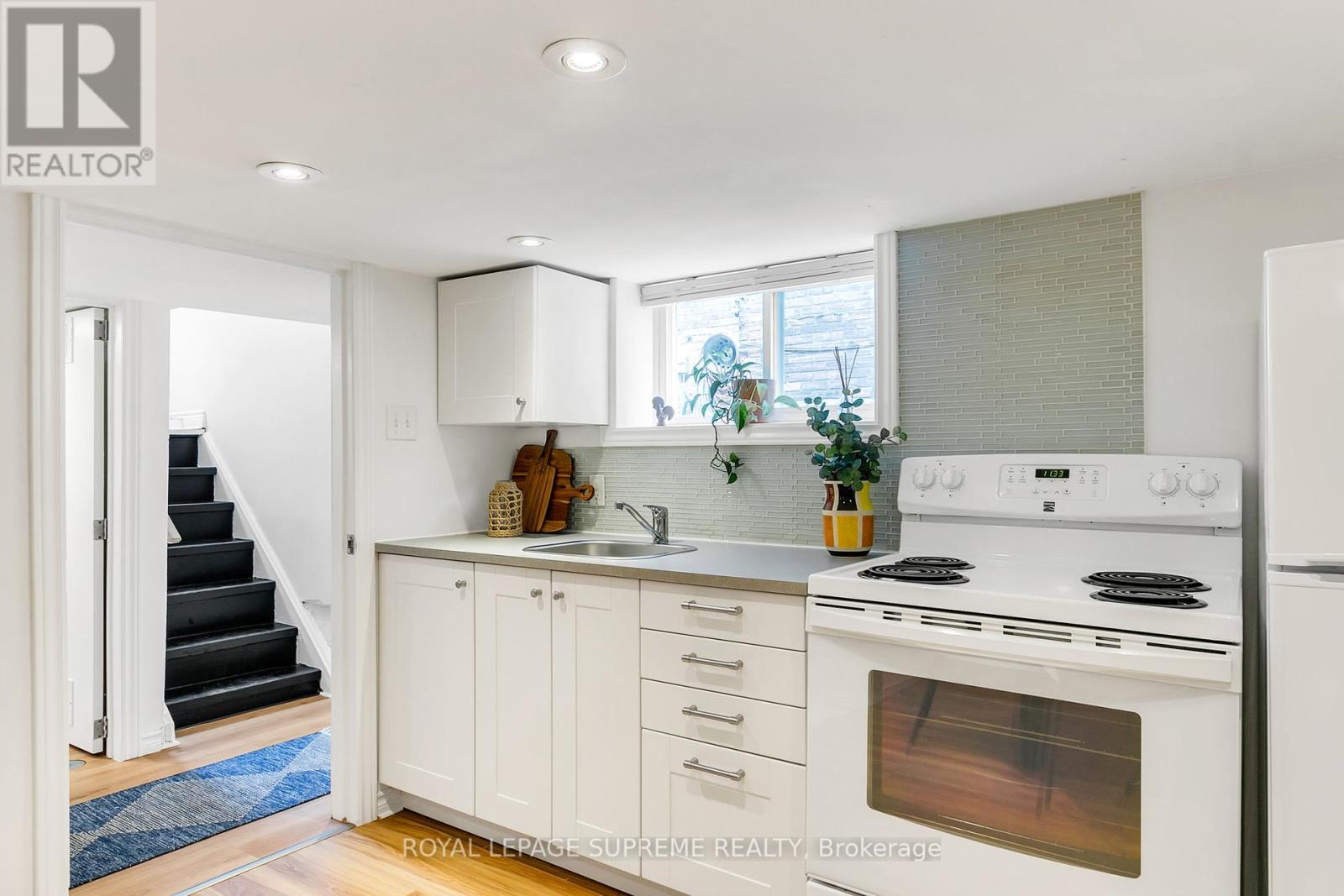 172 Silverthorn Avenue, Toronto (Weston-Pellam Park), Ontario  M6N 3K3 - Photo 35 - W12130020