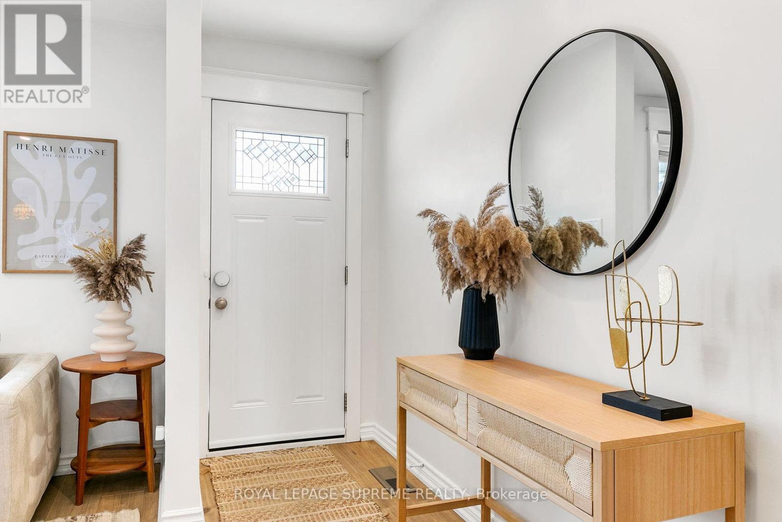 172 Silverthorn Avenue, Toronto (Weston-Pellam Park), Ontario  M6N 3K3 - Photo 4 - W12130020