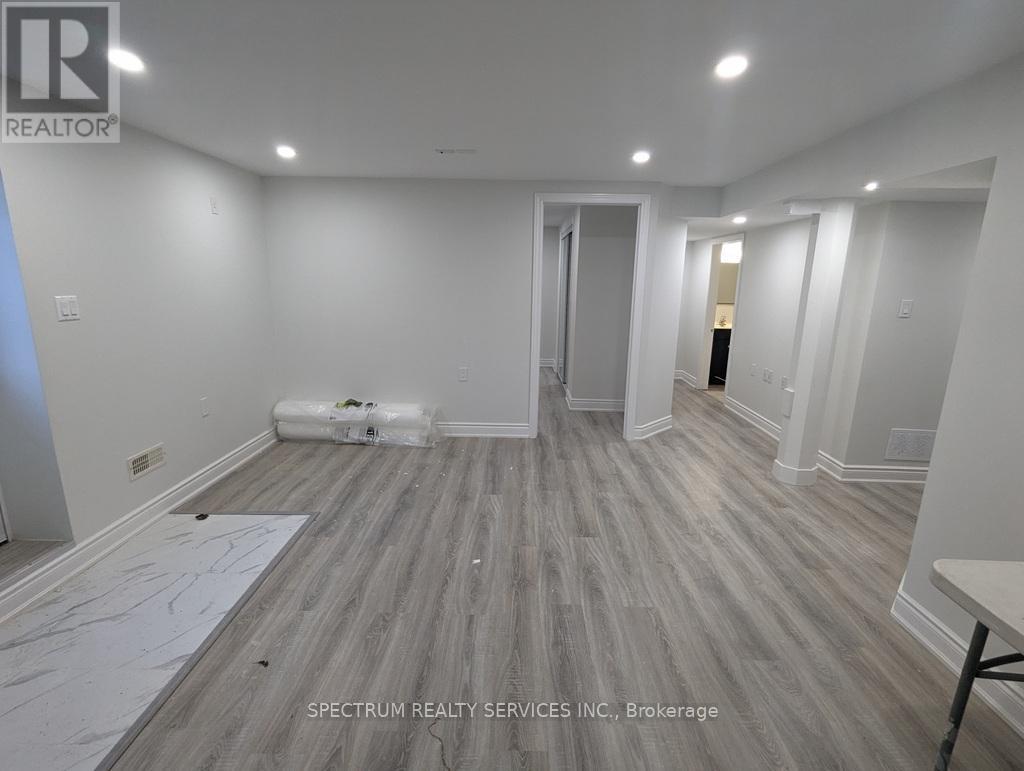 Bsmt - 314 Pringle Avenue, Milton, Ontario  L9T 7N2 - Photo 4 - W12130029