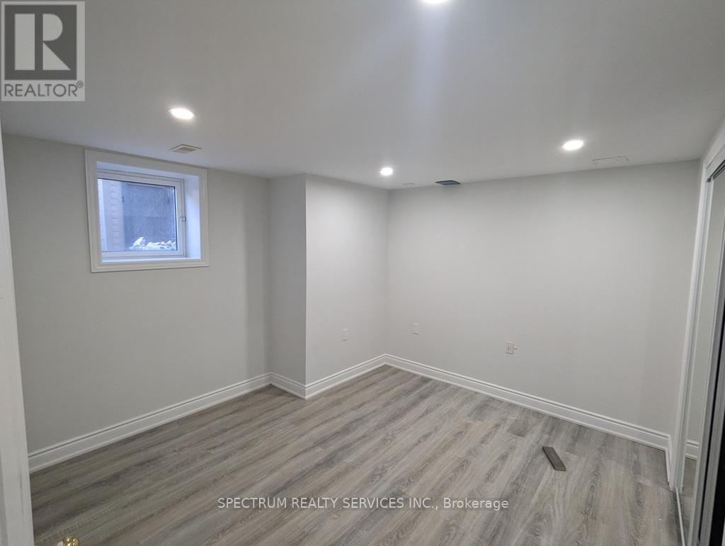 Bsmt - 314 Pringle Avenue, Milton, Ontario  L9T 7N2 - Photo 9 - W12130029