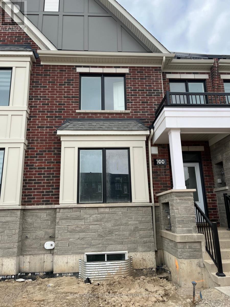 100 Coolhurst Avenue, Brampton, Ontario  L7A 0B8 - Photo 2 - W12130064