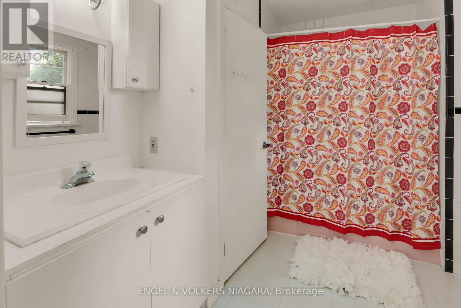 109 Centre Street, Vaughan, Ontario  L4J 1G3 - Photo 26 - N12109111
