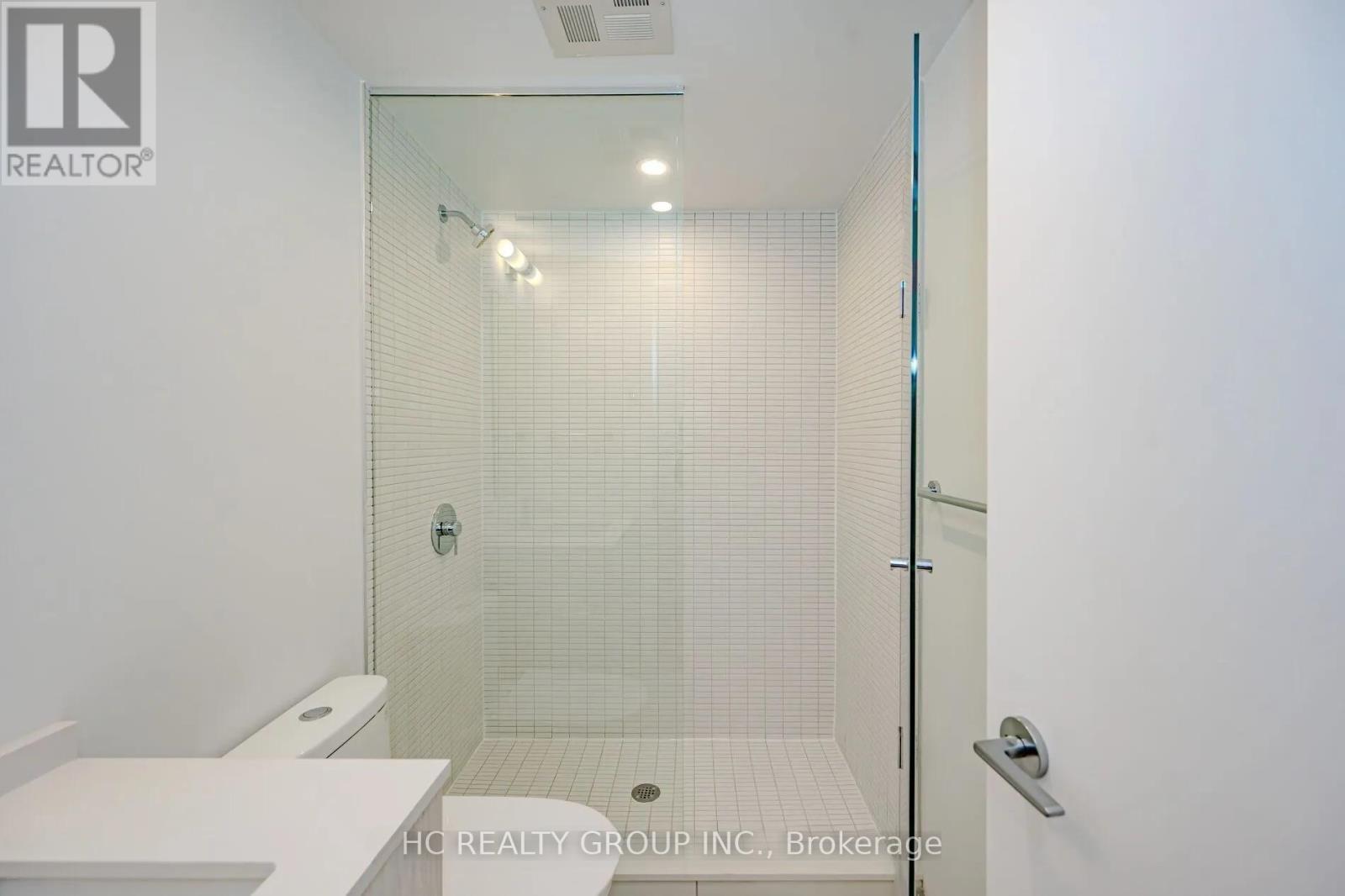 607 - 1 Jarvis Street, Hamilton, Ontario  L8R 0A8 - Photo 5 - X12130051