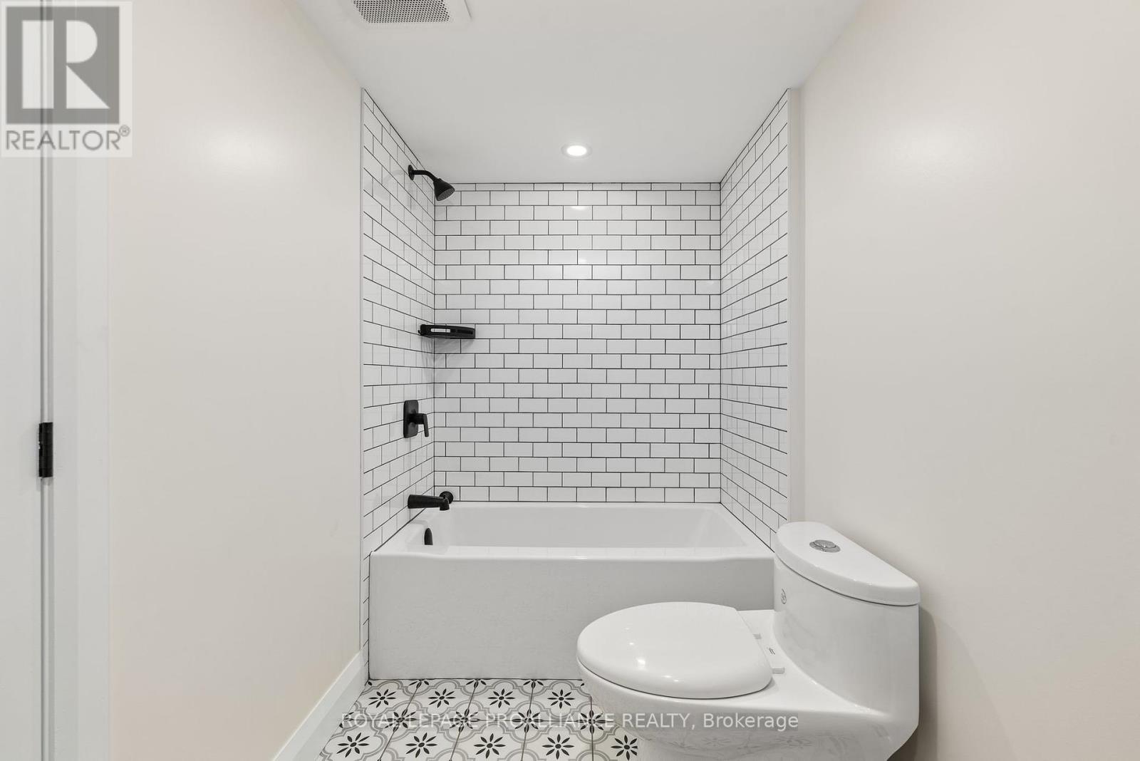 2961 Victoria Road, Prince Edward County, Ontario  K0K 1L0 - Photo 21 - X11887997