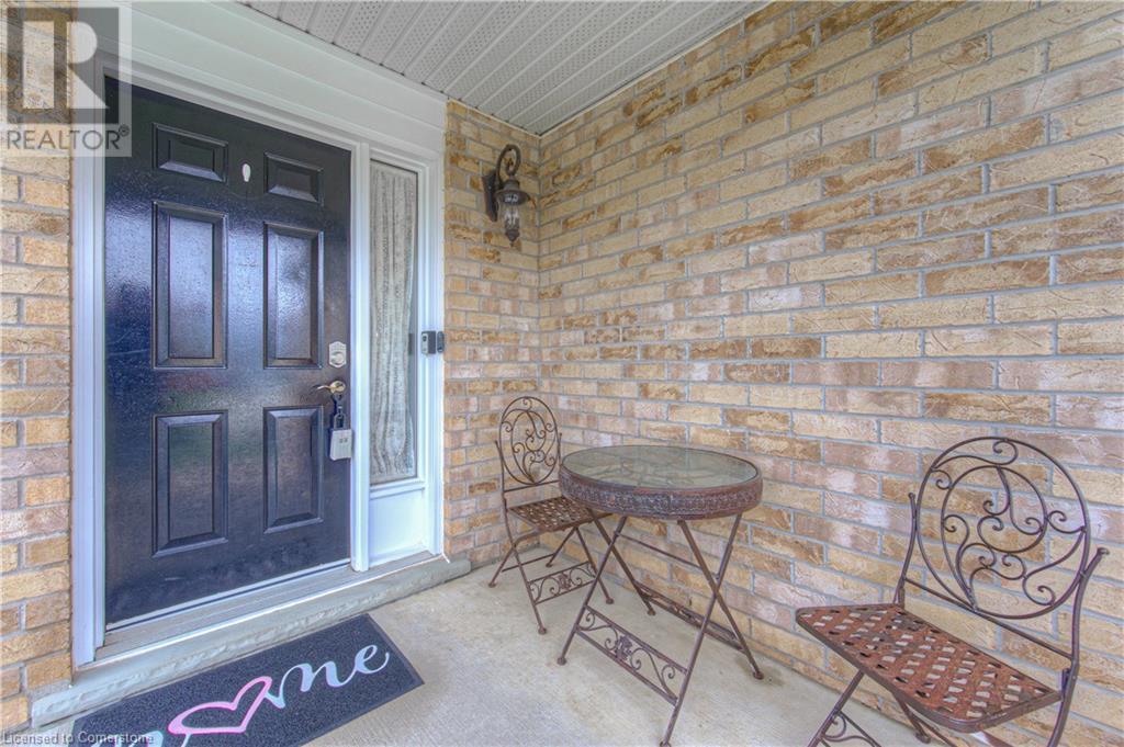 Property at 87 BARTLEMAN Crescent image 4