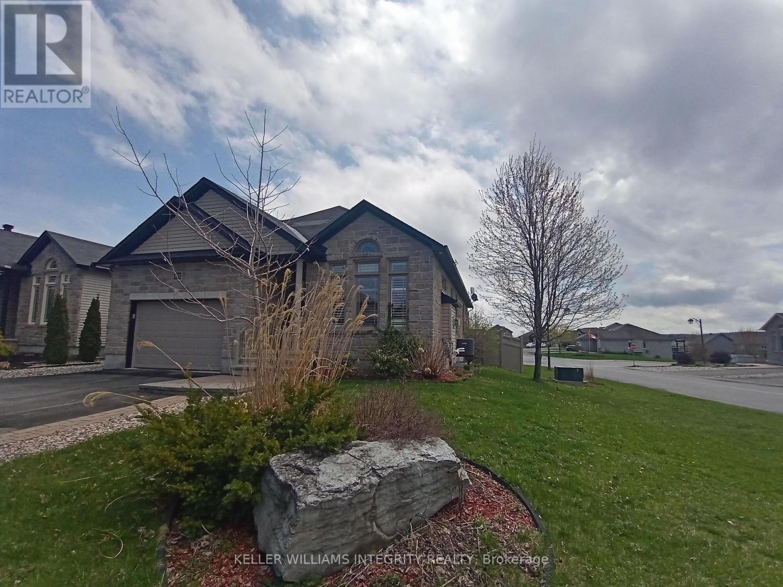 Property at 101 THIVIERGE COURT image 3