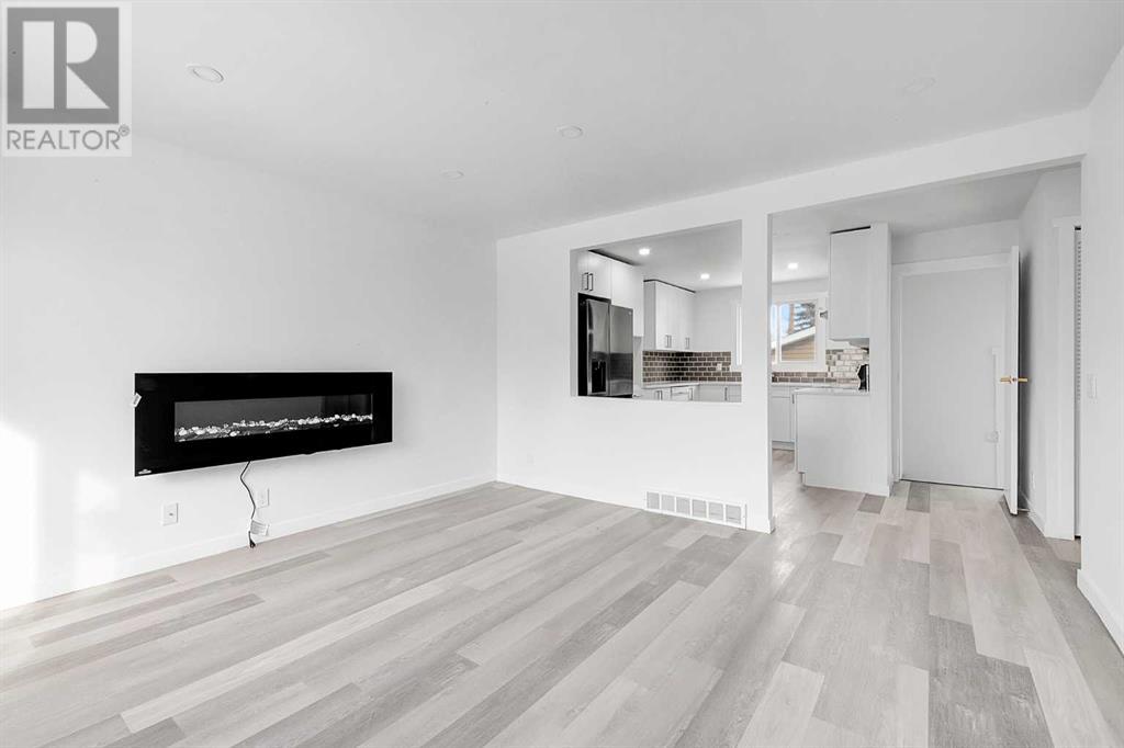 Property at 3248 Dovercliffe Road SE image 5
