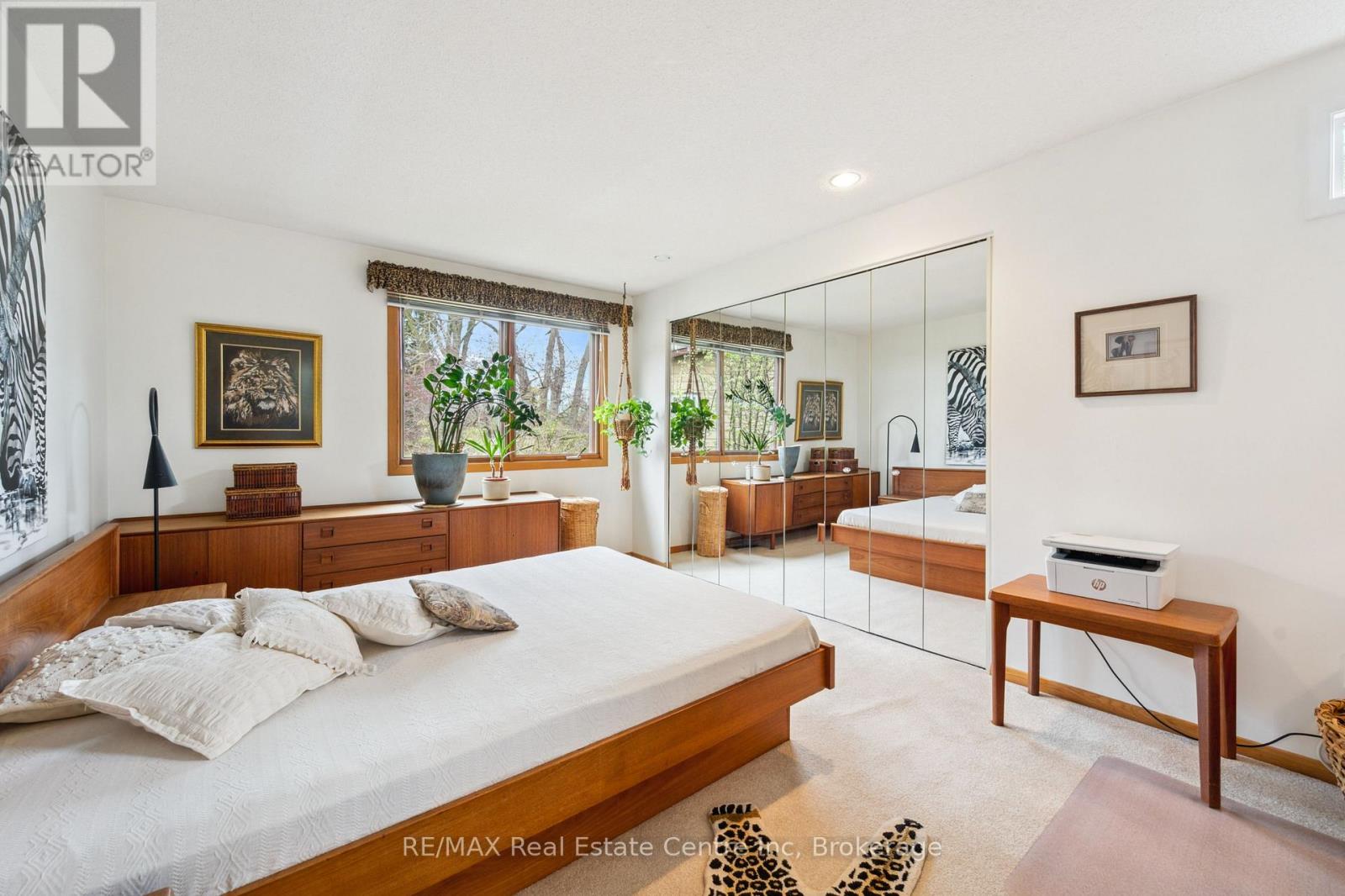 20 Lisa Lane, Guelph, Ontario  N1H 7H7 - Photo 28 - X12130380