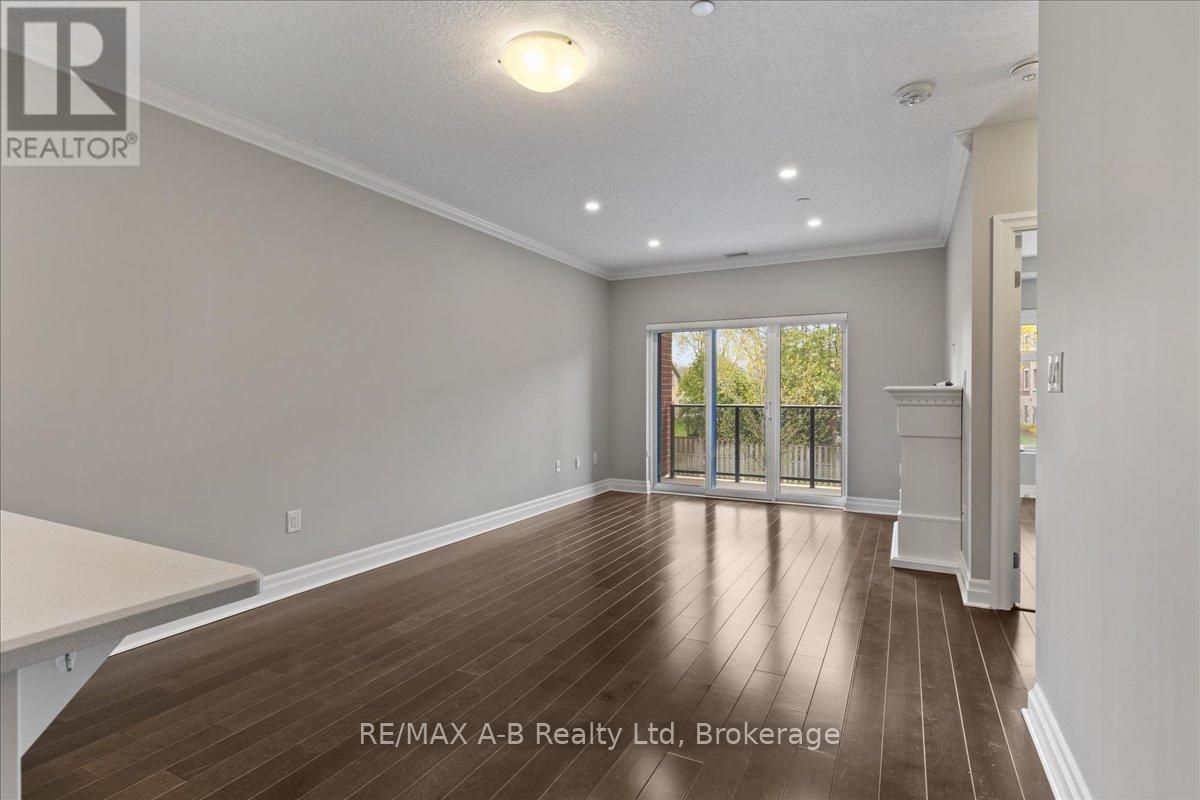206 - 255 John Street N, Stratford, Ontario  N5A 0G7 - Photo 16 - X12130405