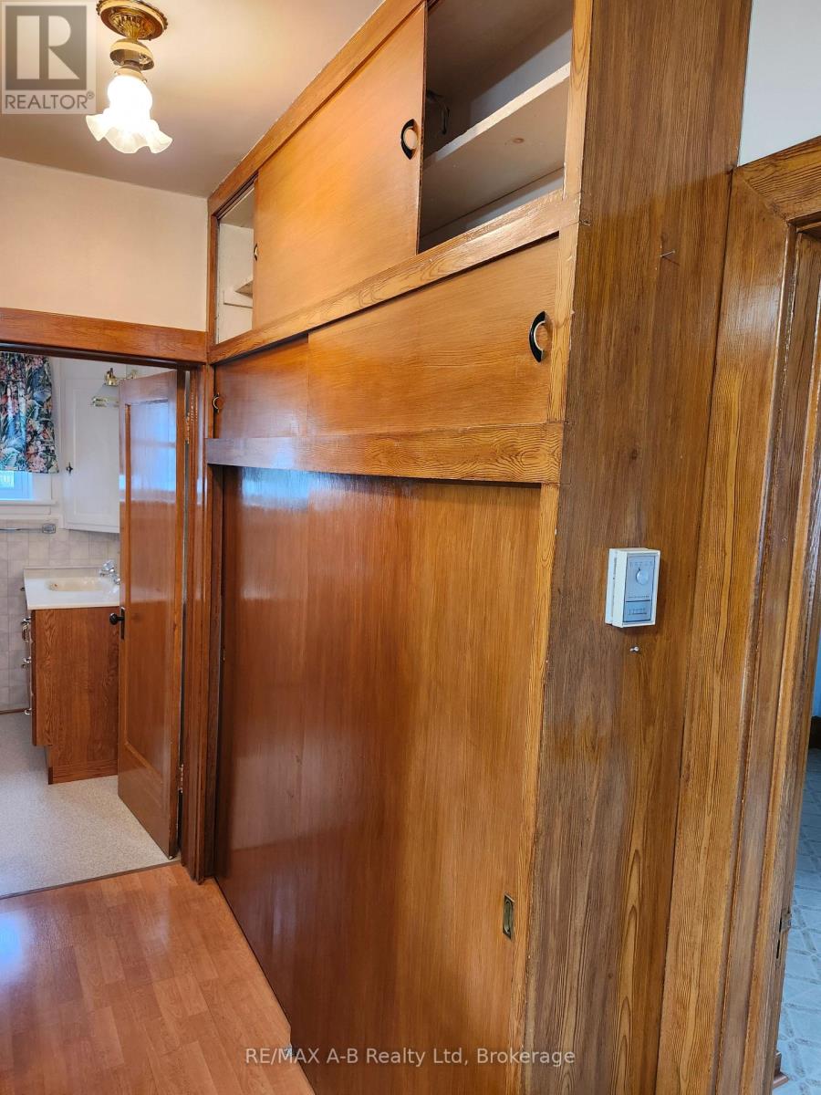 101 Montreal St Street, West Perth (Mitchell), Ontario  N0K 1N0 - Photo 35 - X12130441