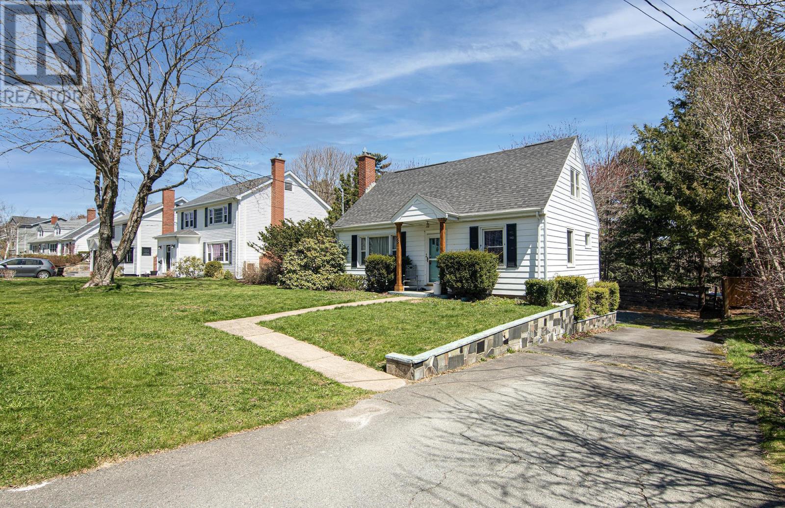 Property at 38 Walton Drive image 1