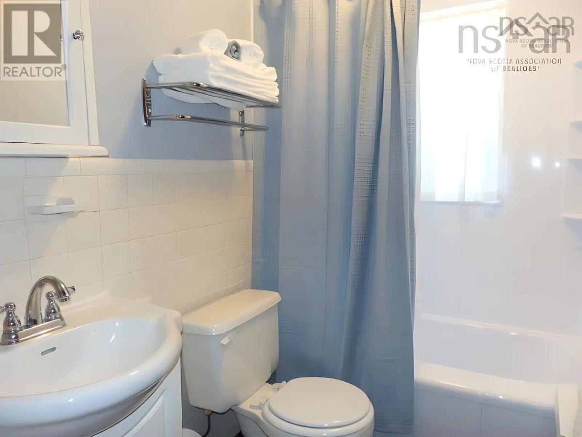 38 Walton Drive, Halifax, Nova Scotia  B3N 1X7 - Photo 10 - 202510086