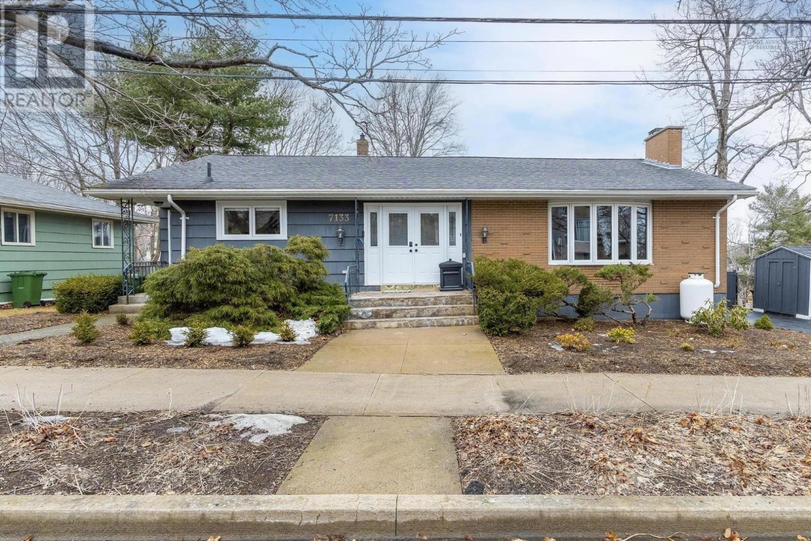 Property at 7133 Murdoch Avenue image 1