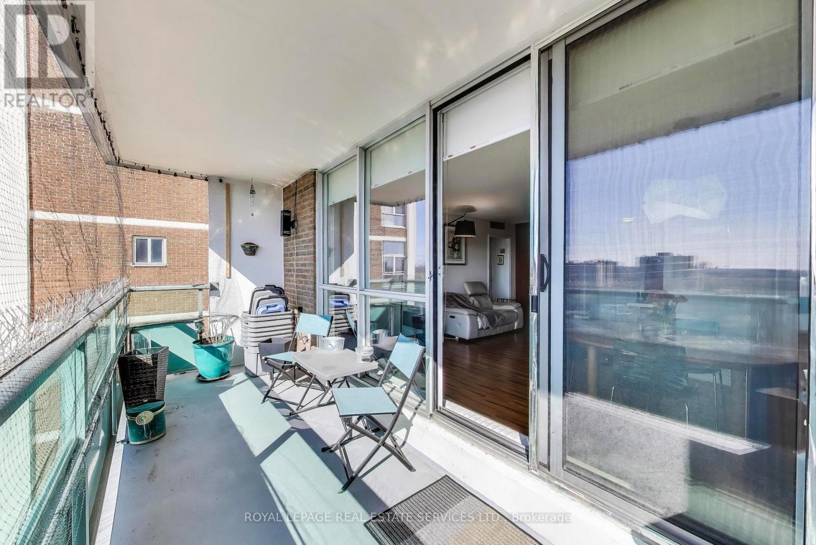 1008 - 44 Longbourne Drive, Toronto, Ontario  M9R 2M7 - Photo 21 - W12061849