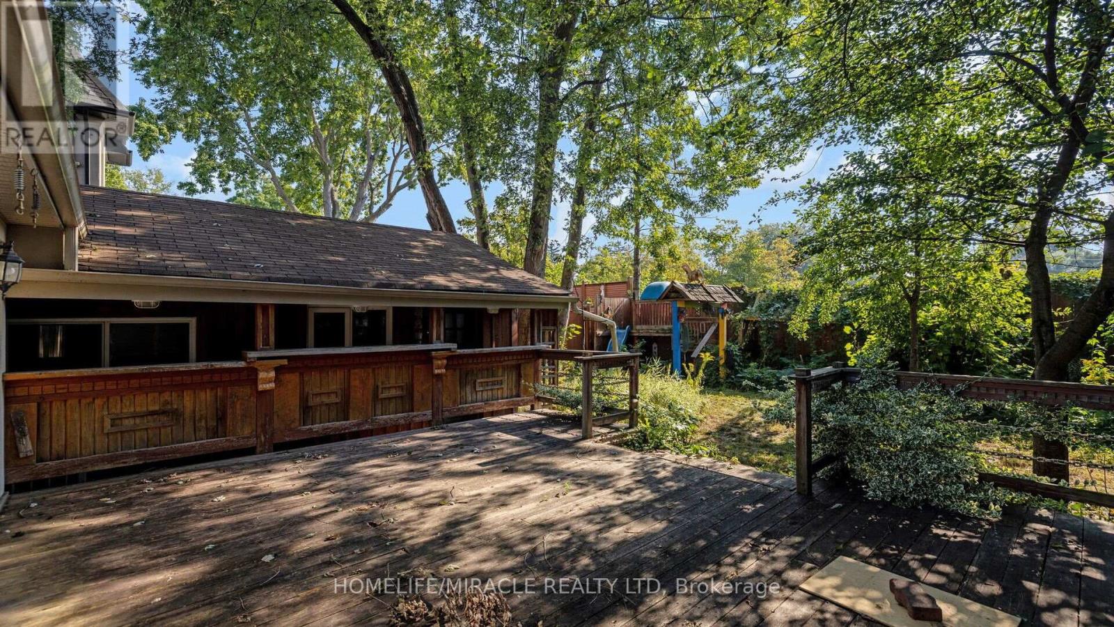 112 Troy Street, Mississauga (Mineola), Ontario  L5G 1S7 - Photo 36 - W12130087