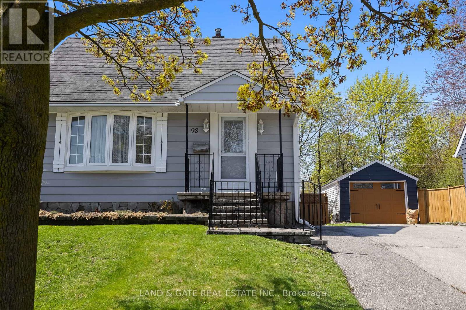 Property at 98 ADMIRAL ROAD image 2