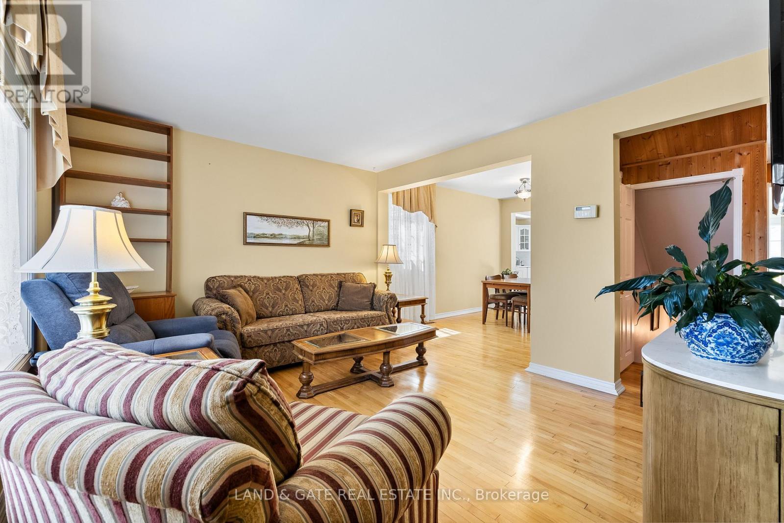 Property at 98 ADMIRAL ROAD image 5