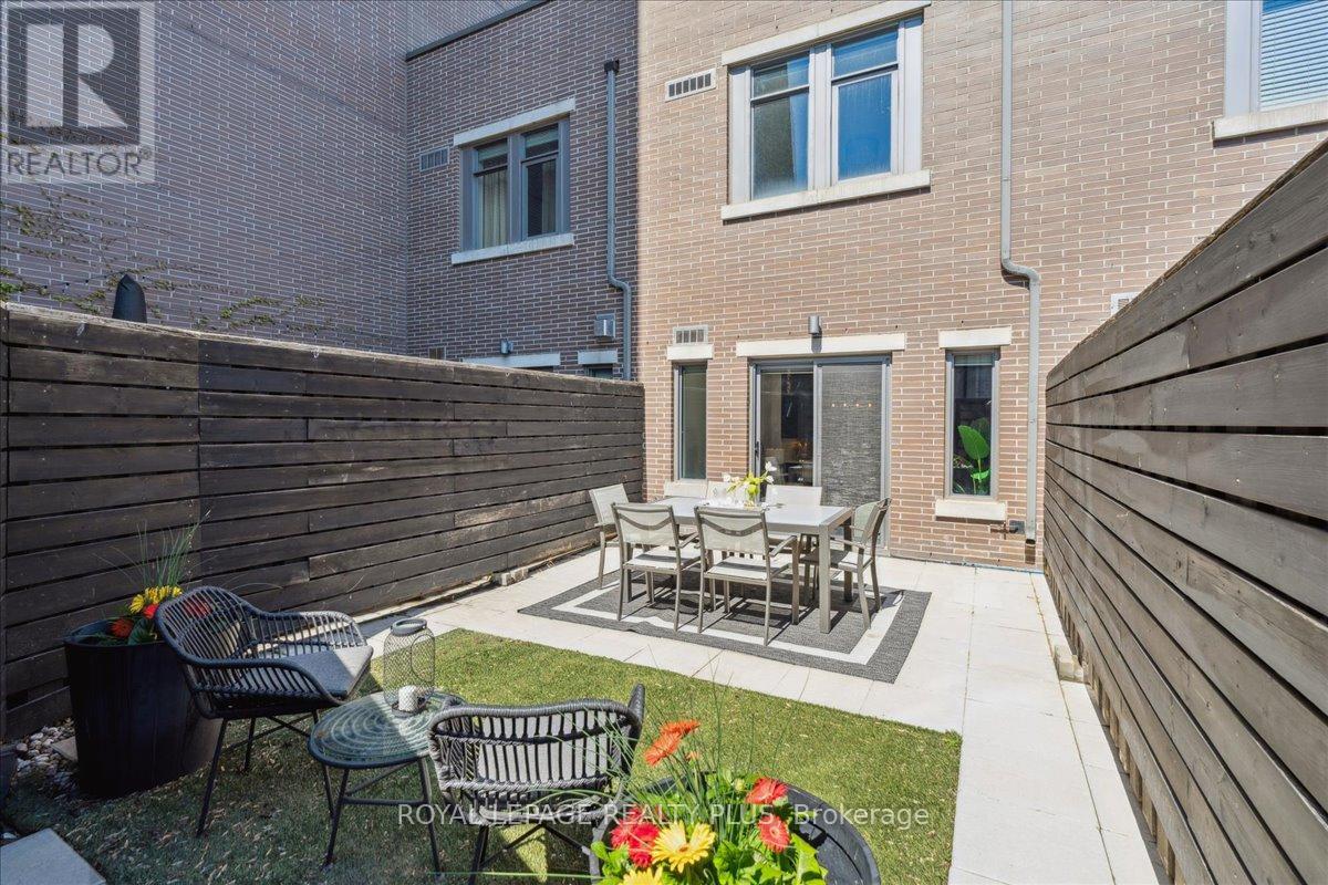 2b Percy Street, Toronto (Moss Park), Ontario  M5A 3M8 - Photo 43 - C12130167