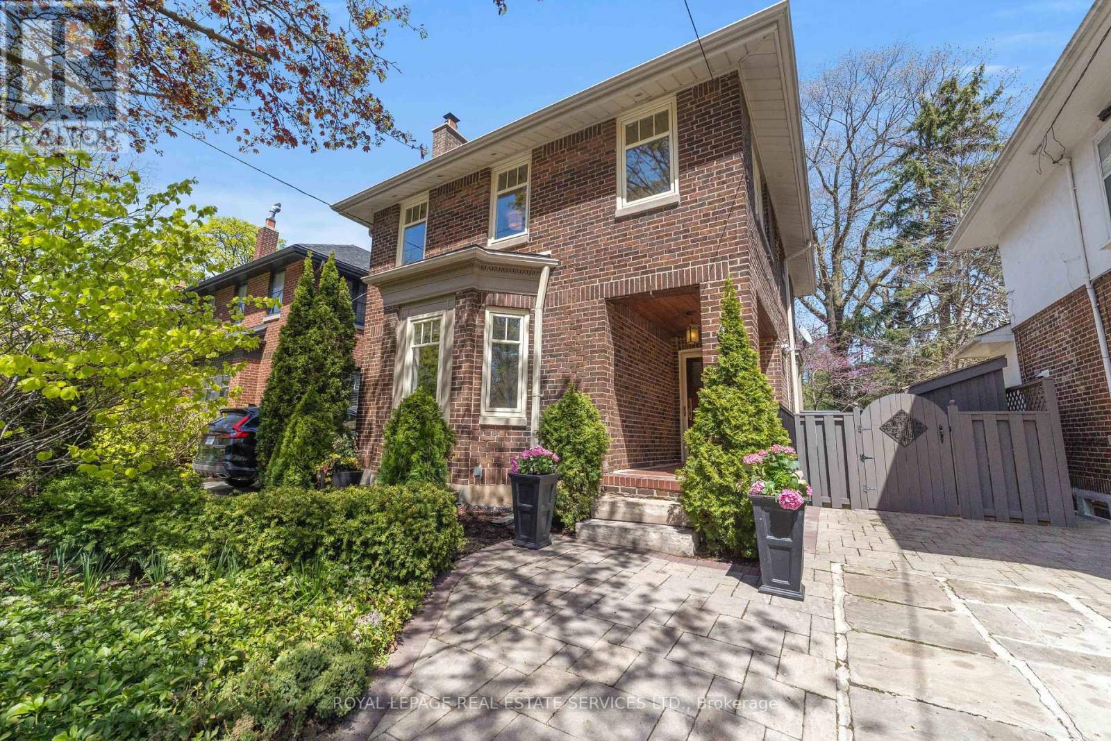 Property at 11 ST HILDAS AVENUE image 3
