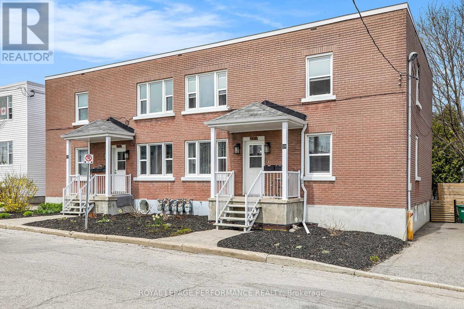 327-329 Shakespeare Street, Ottawa, Ontario  K1L 5M1 - Photo 3 - X12130394