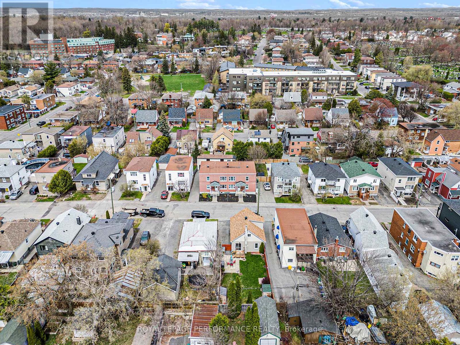 327-329 Shakespeare Street, Ottawa, Ontario  K1L 5M1 - Photo 32 - X12130394