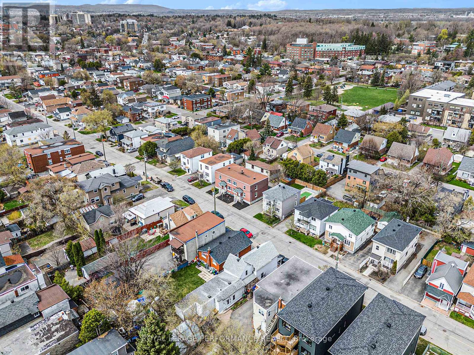327-329 Shakespeare Street, Ottawa, Ontario  K1L 5M1 - Photo 33 - X12130394