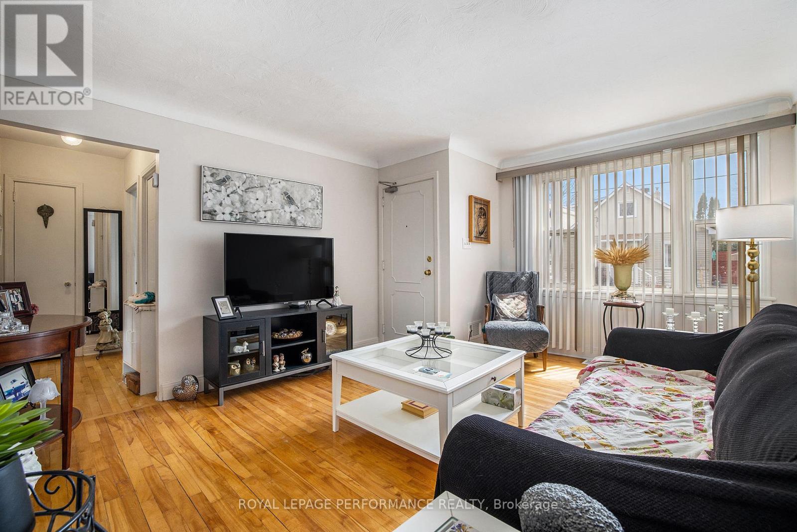 327-329 Shakespeare Street, Ottawa, Ontario  K1L 5M1 - Photo 6 - X12130394