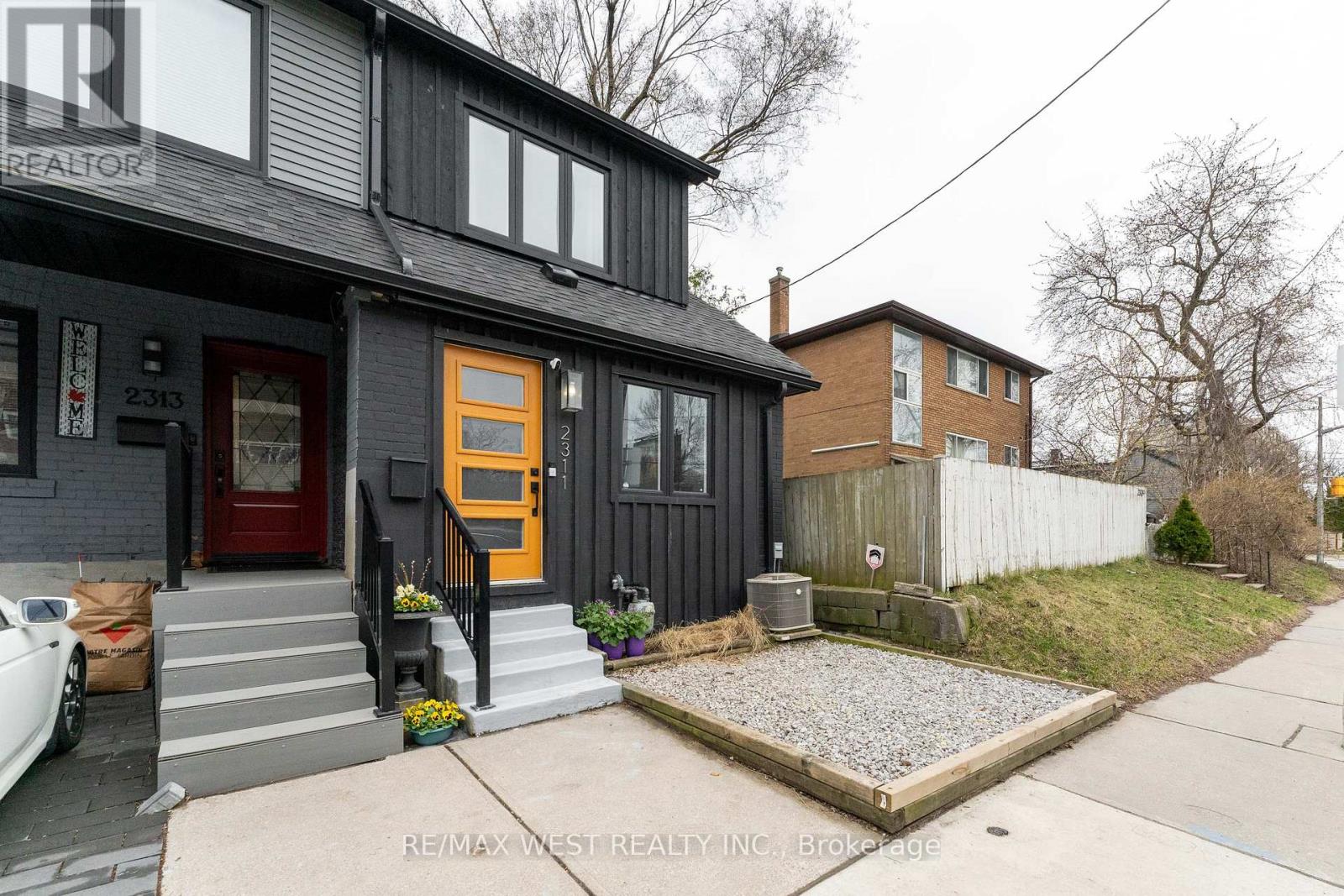 2311 Gerrard Street E, Toronto (East End-Danforth), Ontario  M4E 2E5 - Photo 1 - E12130367