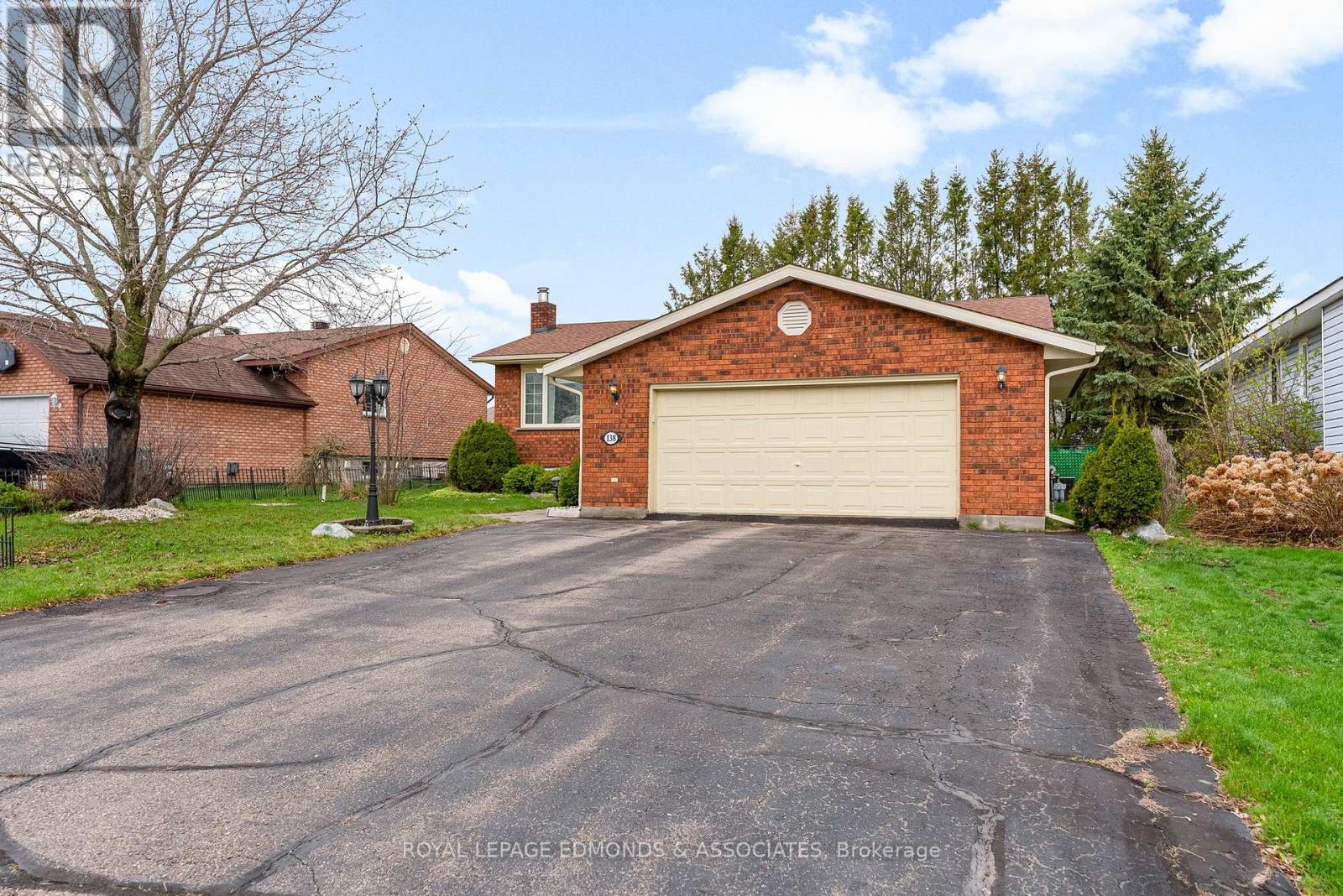 138 Noik Drive, Pembroke, Ontario  K8A 8B8 - Photo 5 - X12130424
