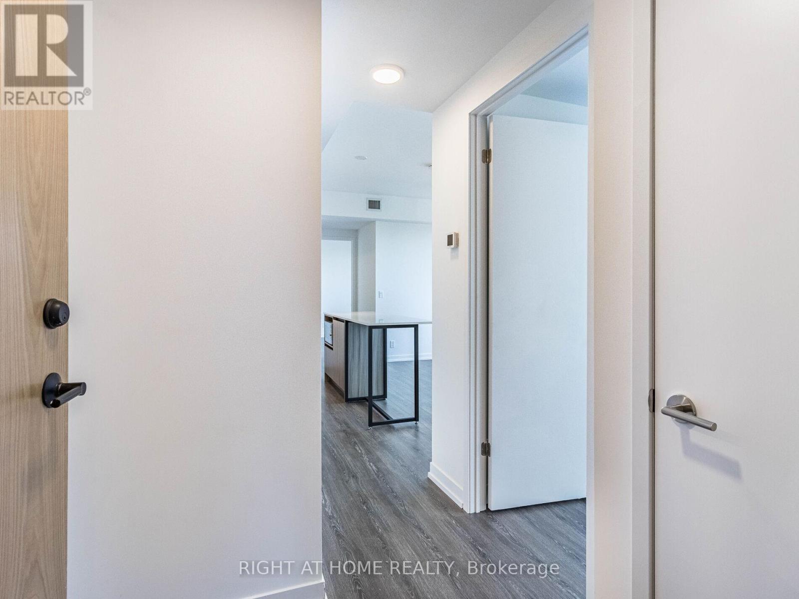 203 - 7950 Bathurst Street, Vaughan, Ontario  L4J 0L4 - Photo 10 - N12130192