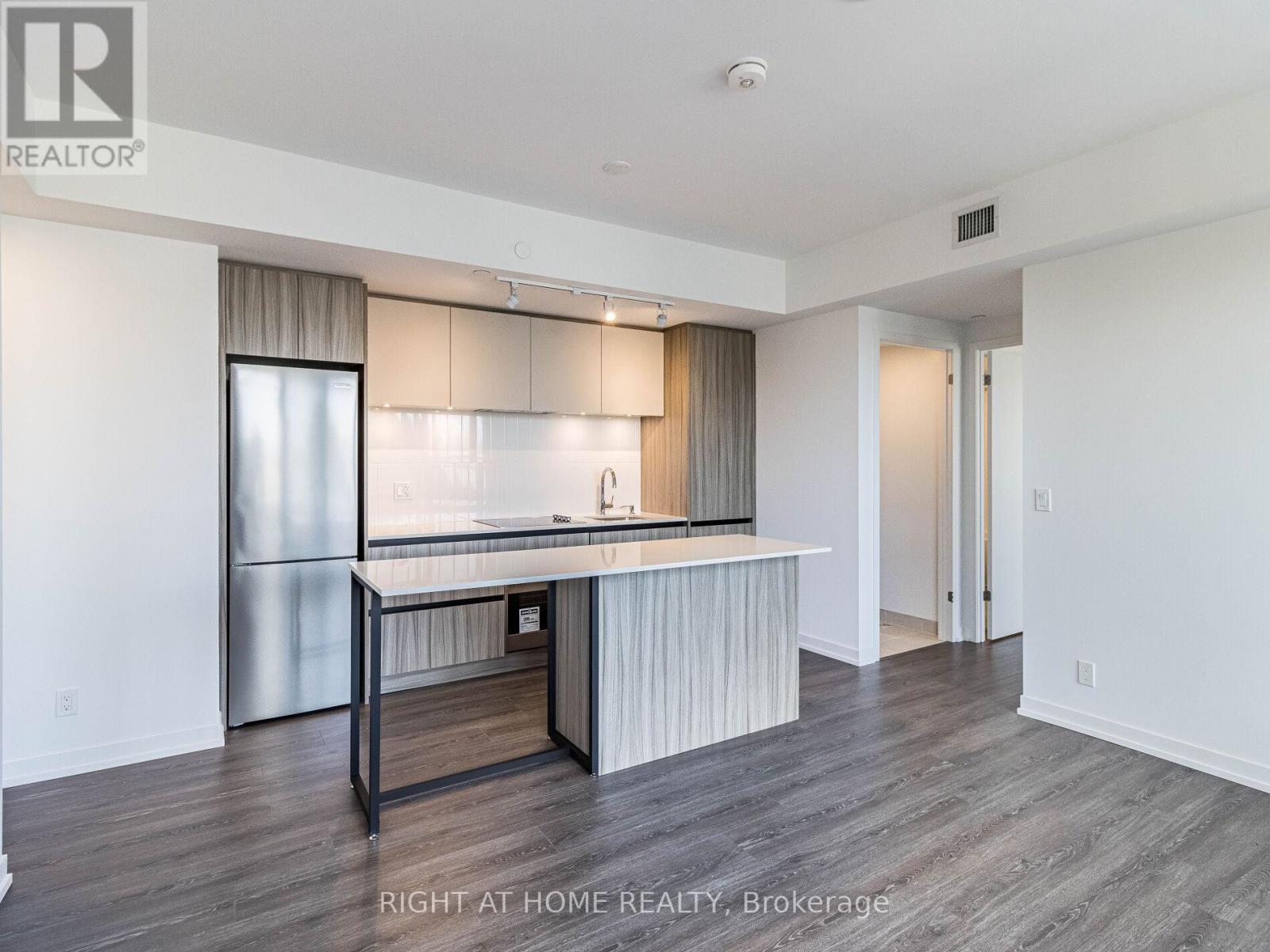 203 - 7950 Bathurst Street, Vaughan, Ontario  L4J 0L4 - Photo 15 - N12130192