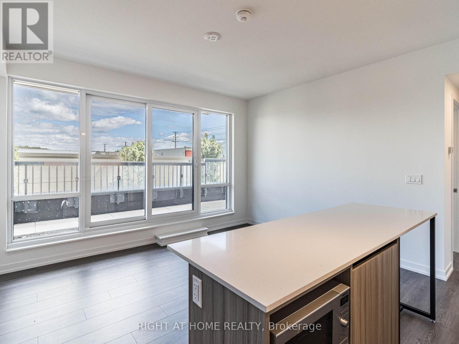203 - 7950 Bathurst Street, Vaughan, Ontario  L4J 0L4 - Photo 17 - N12130192