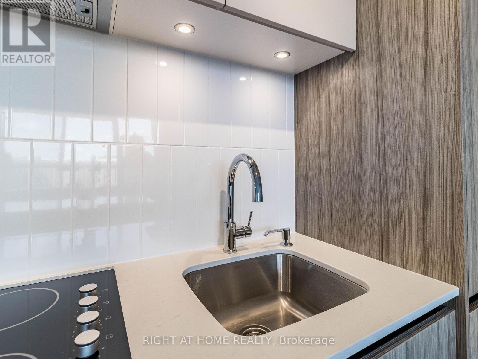 203 - 7950 Bathurst Street, Vaughan, Ontario  L4J 0L4 - Photo 27 - N12130192