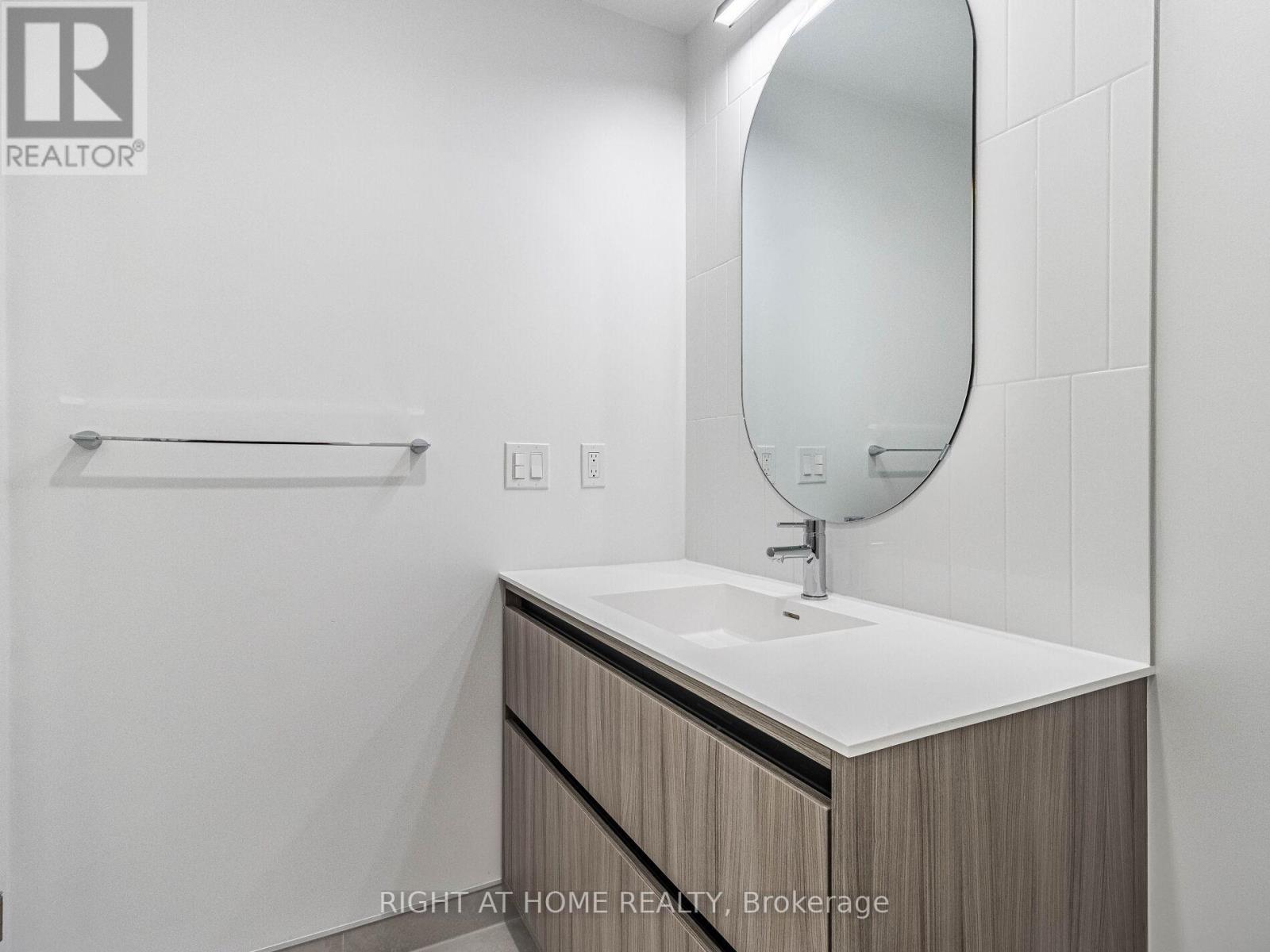 203 - 7950 Bathurst Street, Vaughan, Ontario  L4J 0L4 - Photo 40 - N12130192