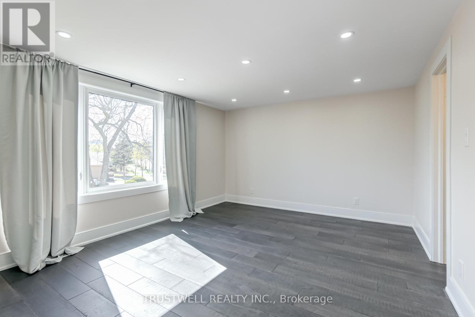 89 Campbell Avenue, Vaughan (Crestwood-Springfarm-Yorkhill), Ontario  L4J 4Z3 - Photo 28 - N12130253