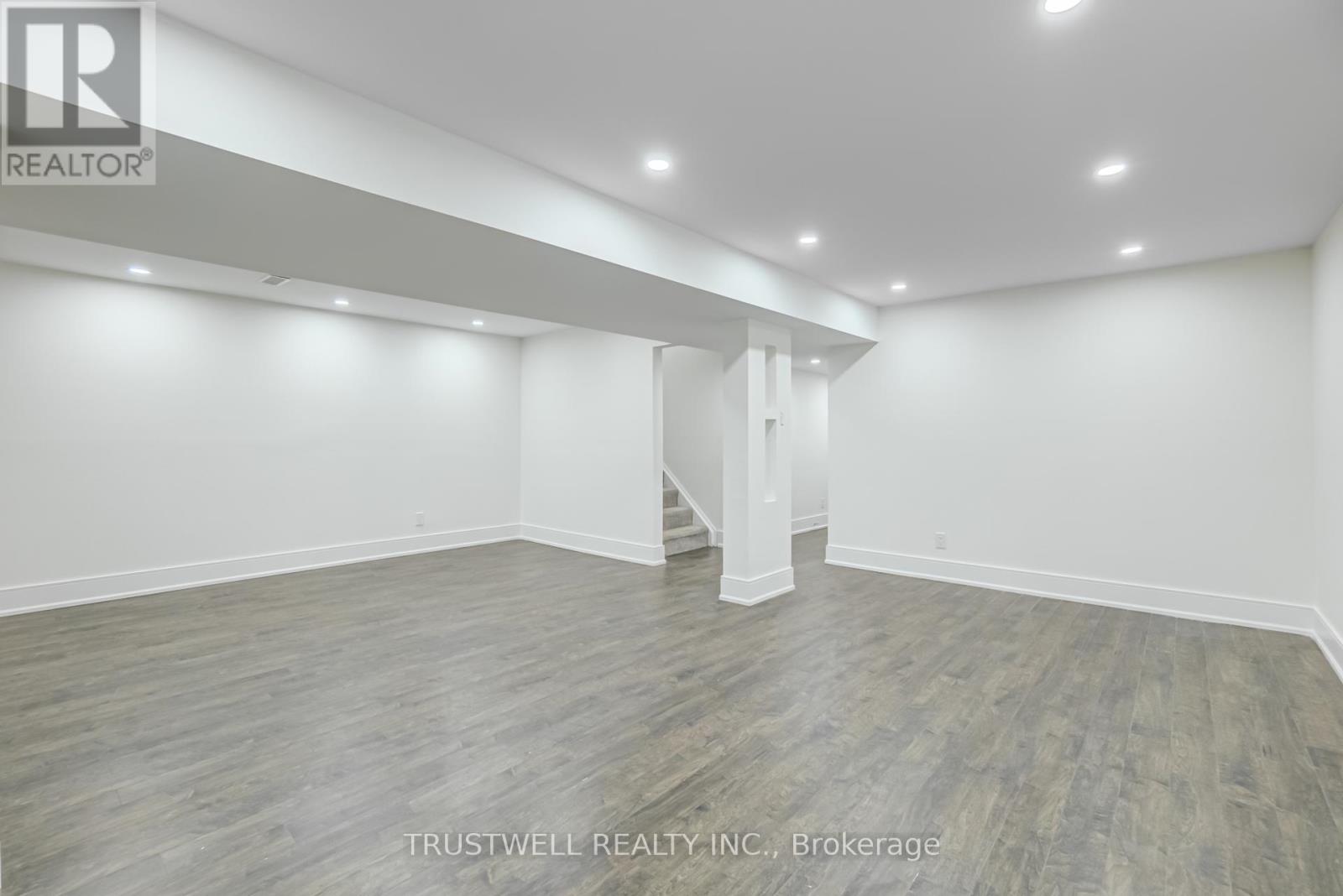 89 Campbell Avenue, Vaughan (Crestwood-Springfarm-Yorkhill), Ontario  L4J 4Z3 - Photo 32 - N12130253
