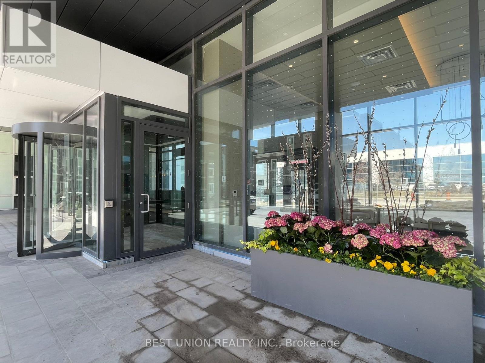 1906 - 38 Honeycrisp Crescent, Vaughan (Vaughan Corporate Centre), Ontario  L4K 0M7 - Photo 2 - N12130326
