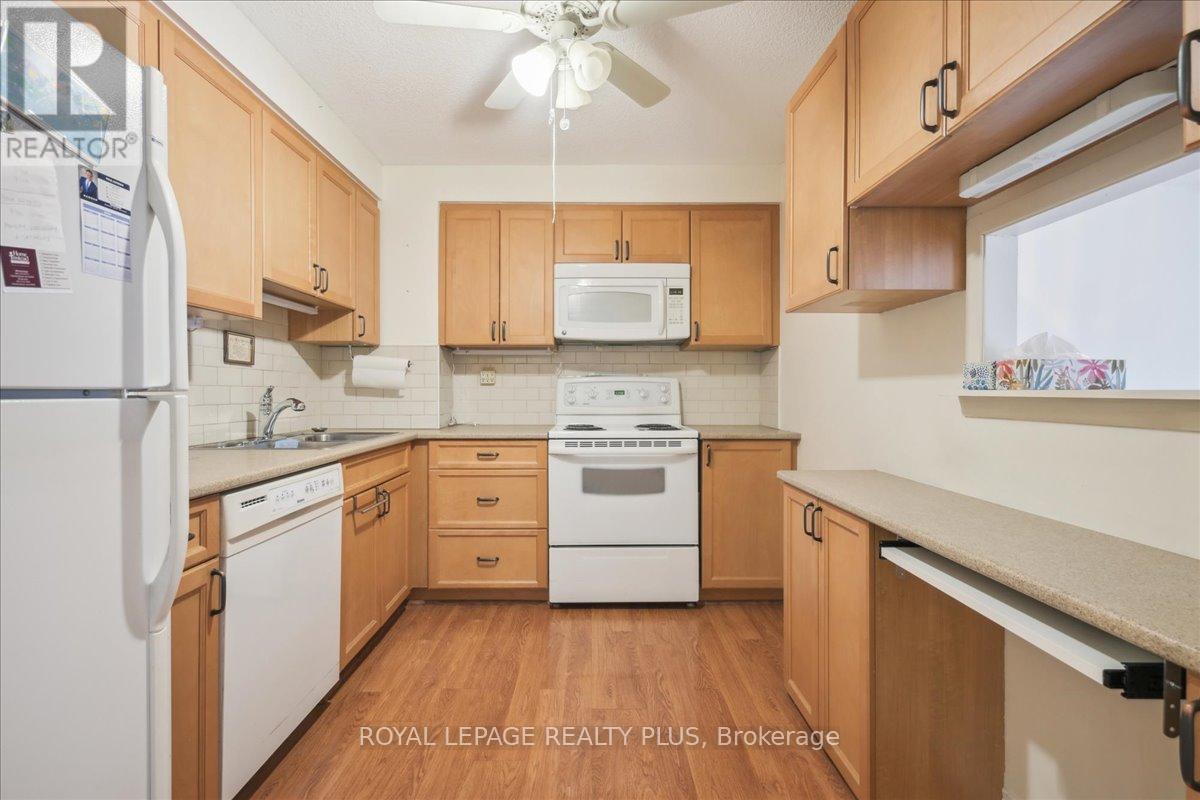 1107 - 965 Inverhouse Drive, Mississauga, Ontario  L5J 4B4 - Photo 8 - W12085836