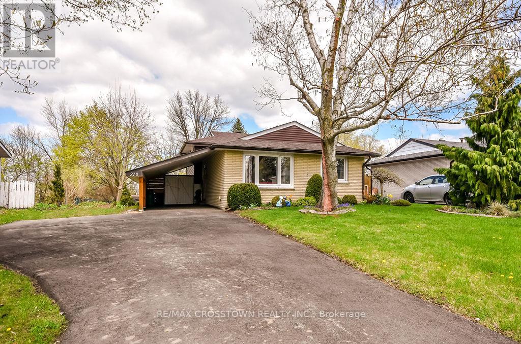 210 MERRETT DRIVE, Barrie, Ontario