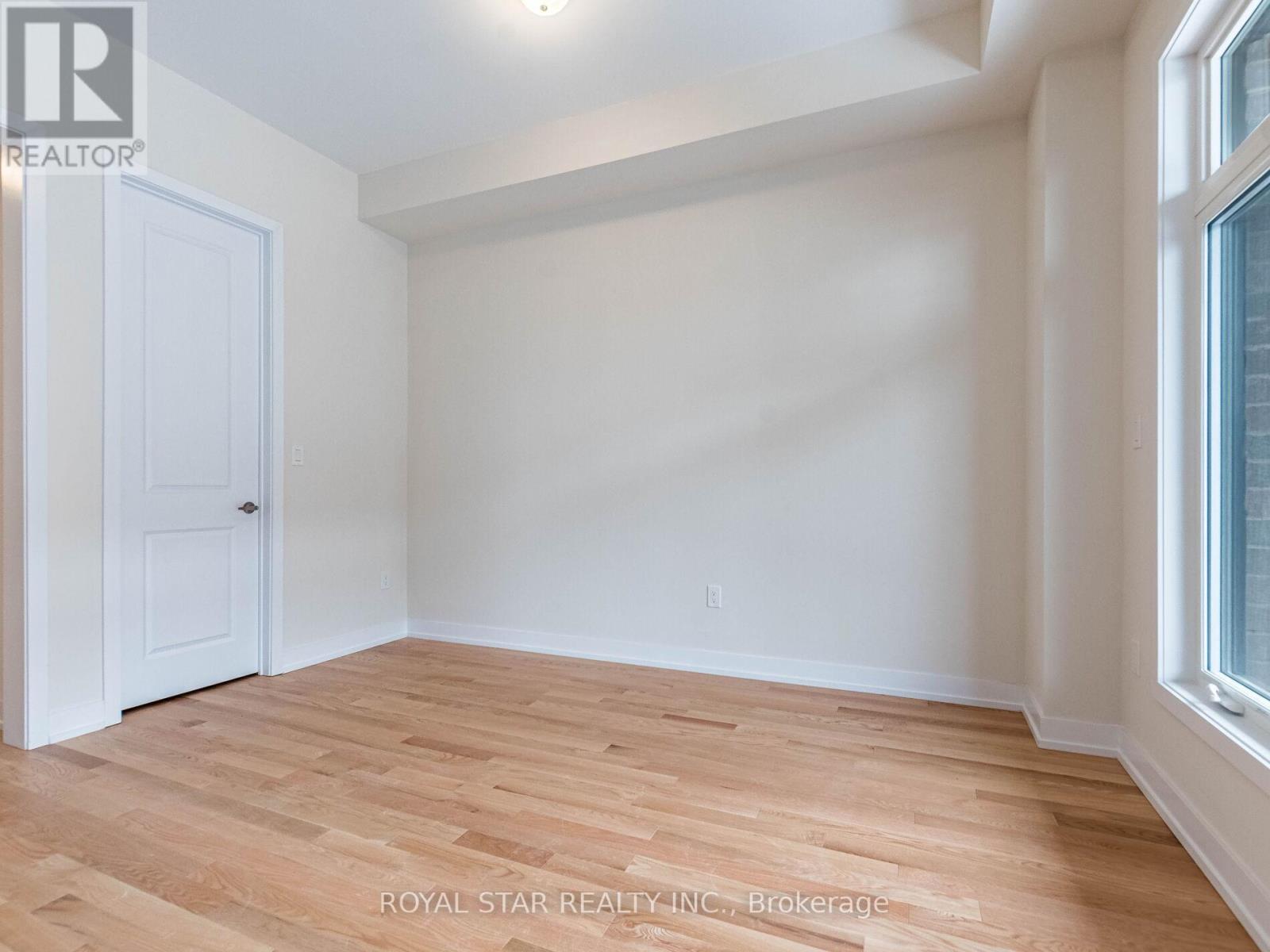 3110 Meadowridge Drive, Oakville, Ontario  L6H 7G1 - Photo 16 - W12130143