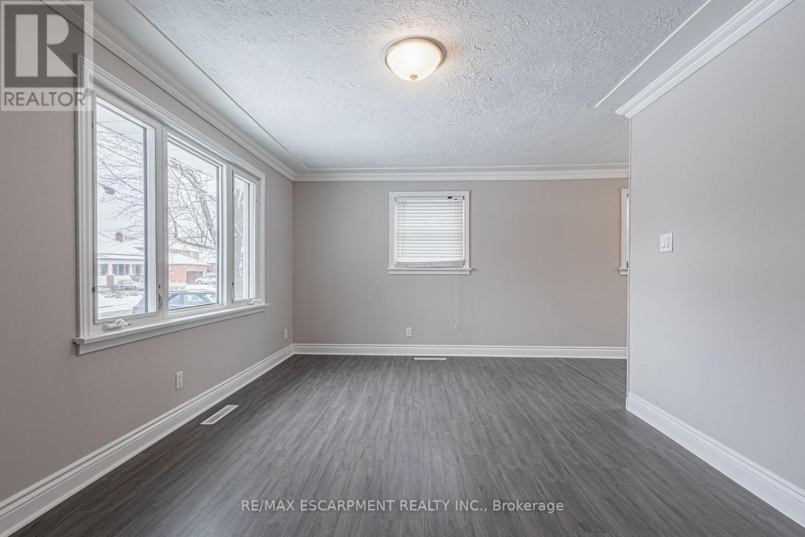 18 Miles Street, Milton, Ontario  L9T 1E4 - Photo 28 - W12130162