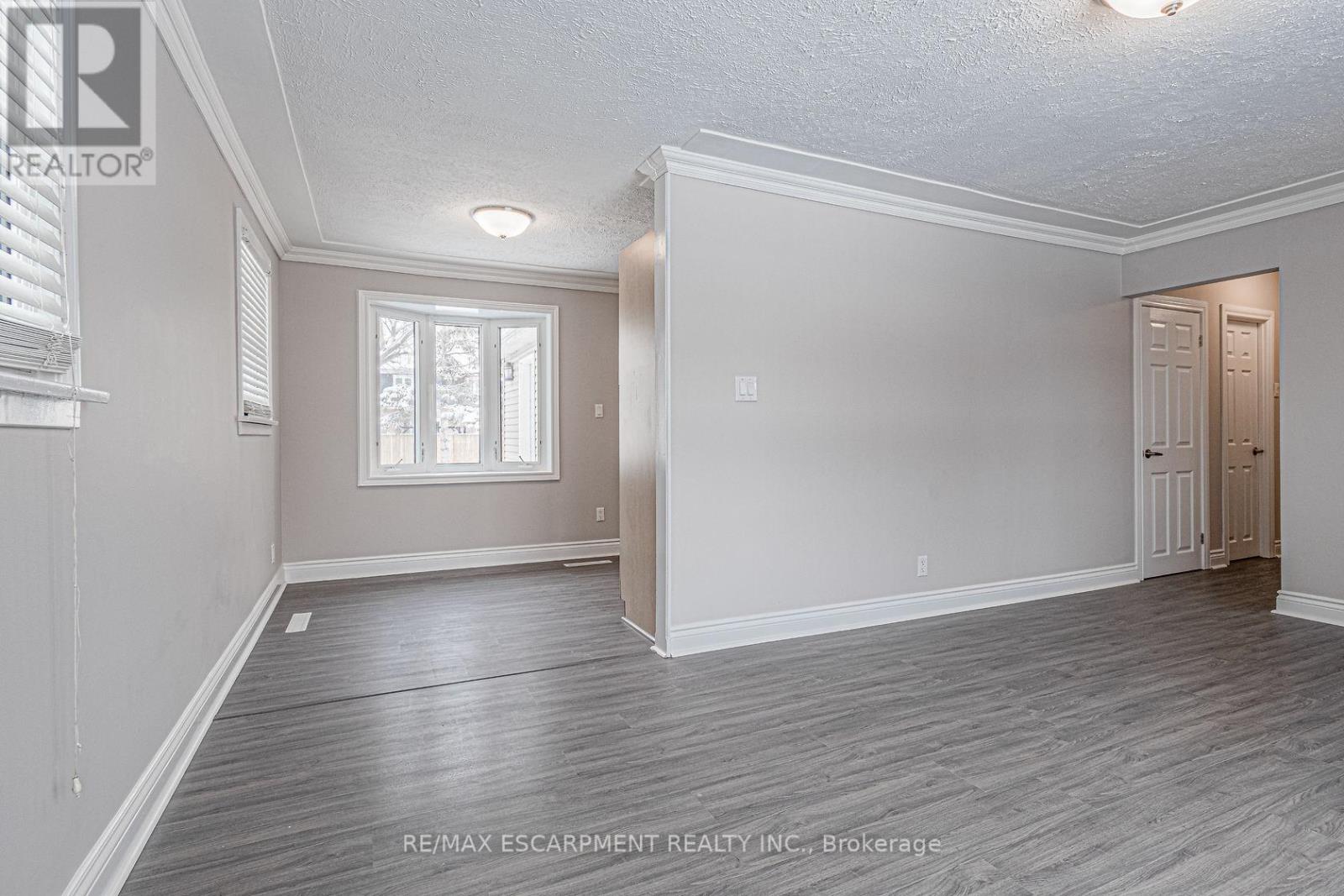 18 Miles Street, Milton, Ontario  L9T 1E4 - Photo 29 - W12130162