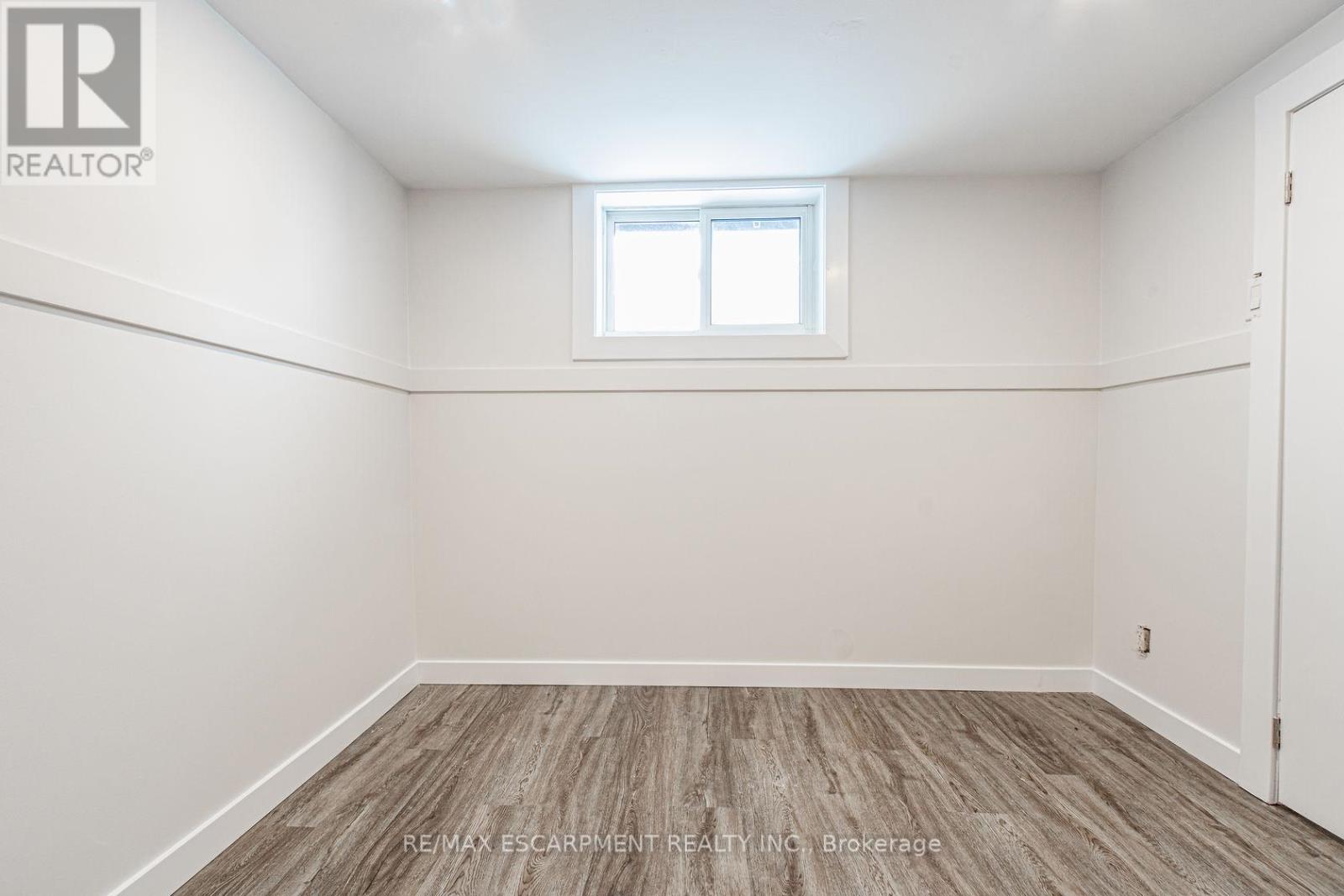 18 Miles Street, Milton, Ontario  L9T 1E4 - Photo 36 - W12130162