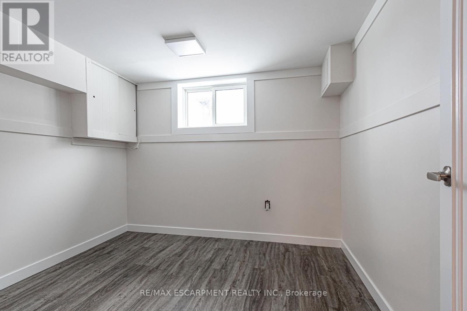 18 Miles Street, Milton, Ontario  L9T 1E4 - Photo 38 - W12130162