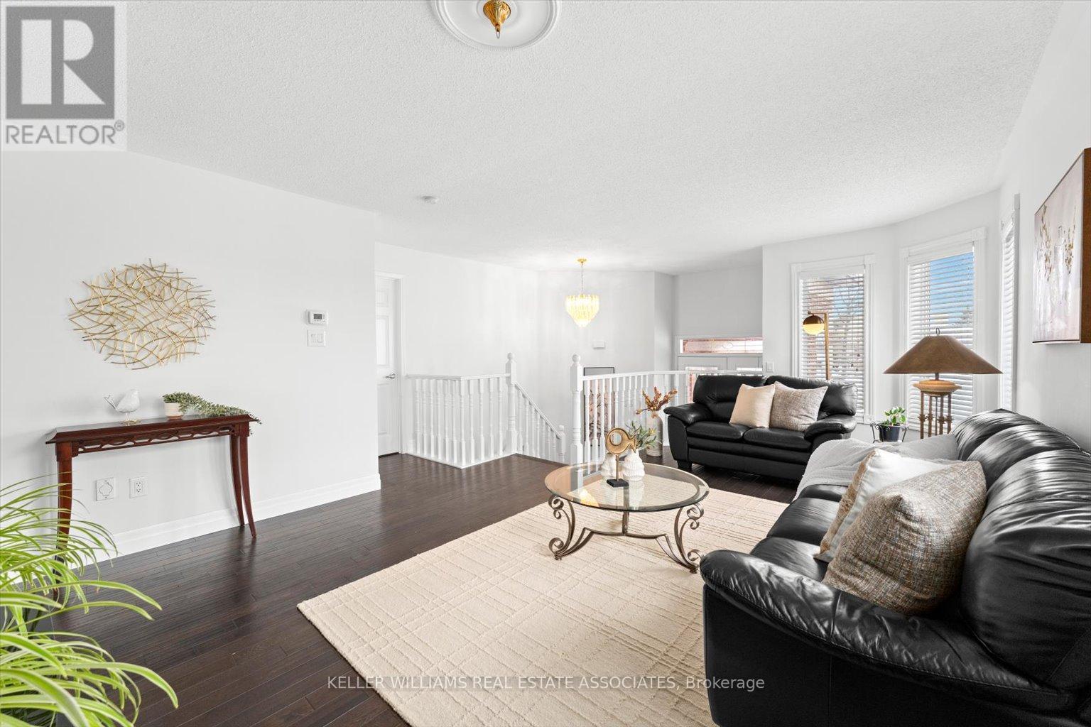 65 Summerfield Crescent, Brampton (Brampton West), Ontario  L6X 4L2 - Photo 7 - W12130173