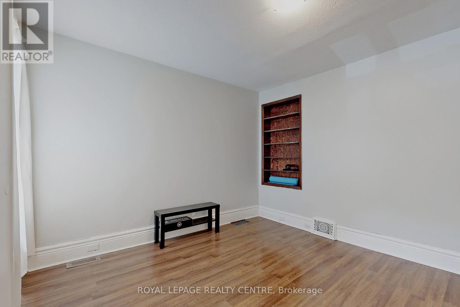 48 Northumberland Street, Toronto, Ontario  M6H 1R1 - Photo 11 - W12130191