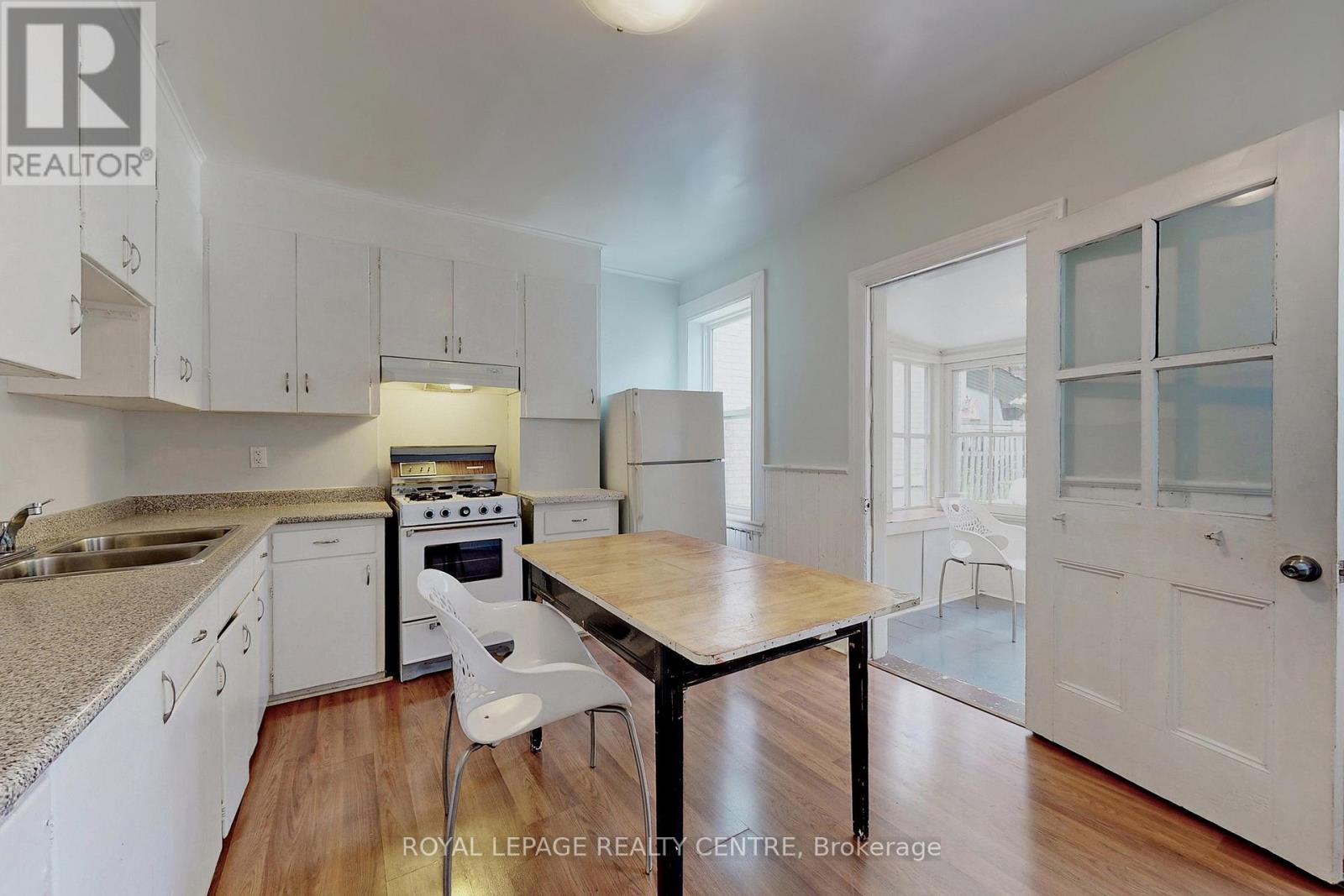 48 Northumberland Street, Toronto (Dovercourt-Wallace Emerson-Junction), Ontario  M6H 1R1 - Photo 13 - W12130191